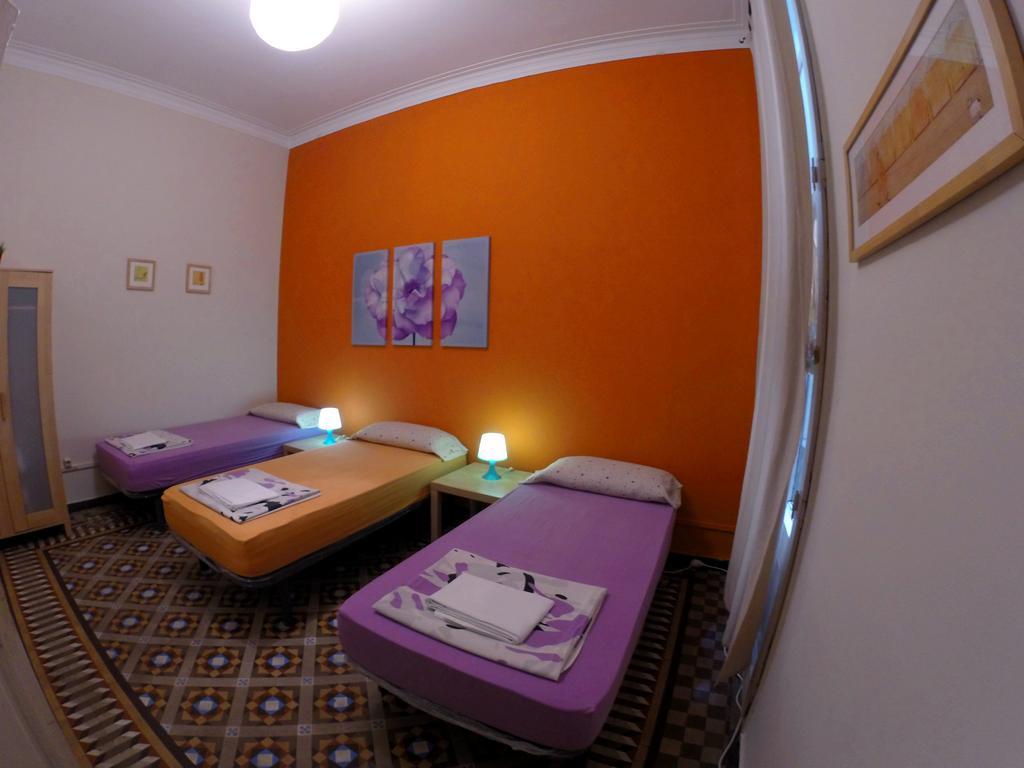 Blue Hostel Barcelona Rom bilde
