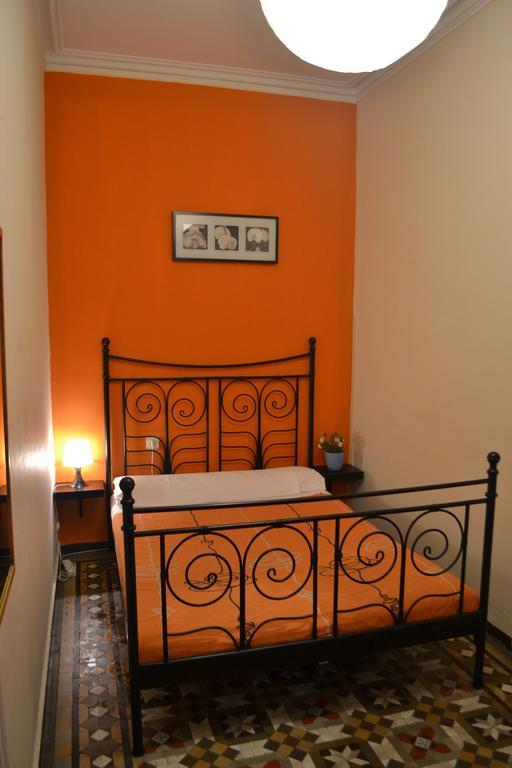 Blue Hostel Barcelona Rom bilde