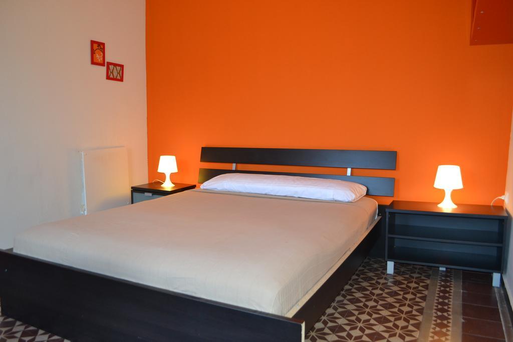 Blue Hostel Barcelona Rom bilde