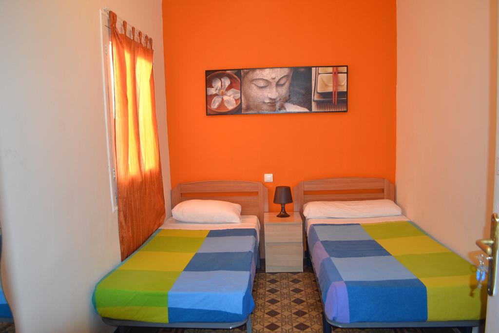 Blue Hostel Barcelona Rom bilde
