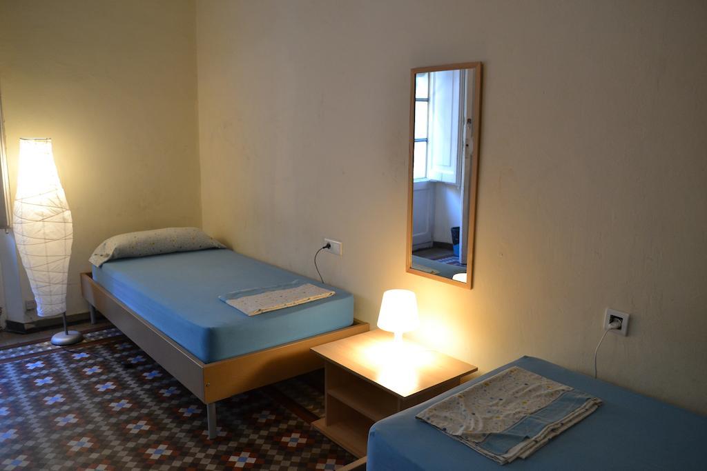 Blue Hostel Barcelona Rom bilde