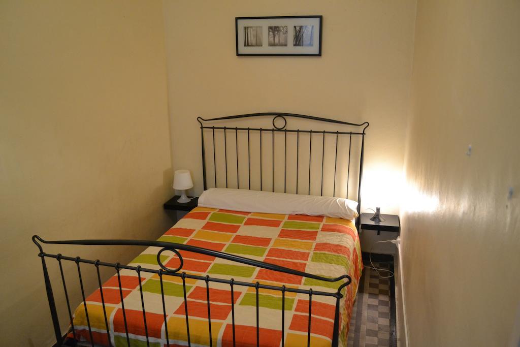 Blue Hostel Barcelona Rom bilde