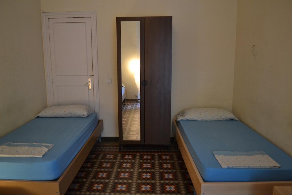 Blue Hostel Barcelona Rom bilde